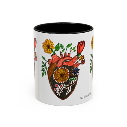 Taza de café floral con corazón